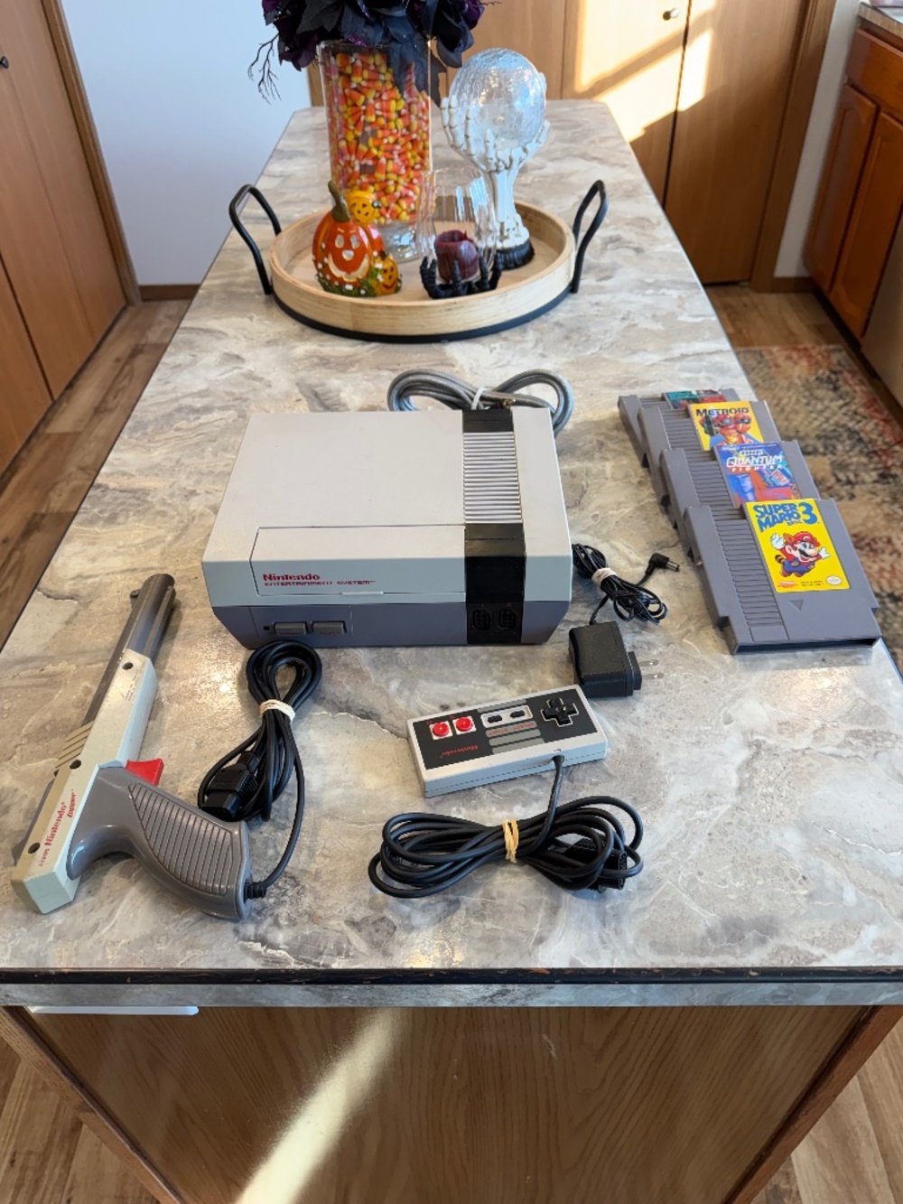 Nintendo Entertainment system counsel,  works great! NES-001